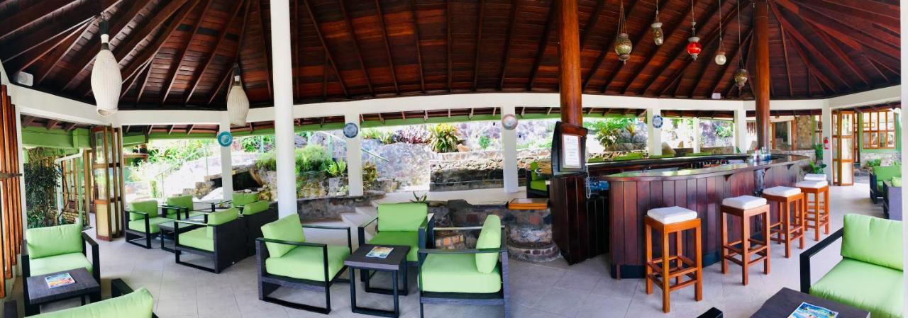 Young Island Resort Calliaqua Bagian luar foto